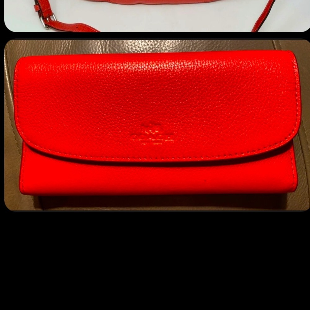 Coach Pebble Leather Wallet. NWOT.